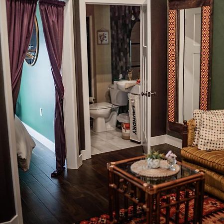 The Atrium - A Boutique Hotel - Suite 15 Perryville Buitenkant foto